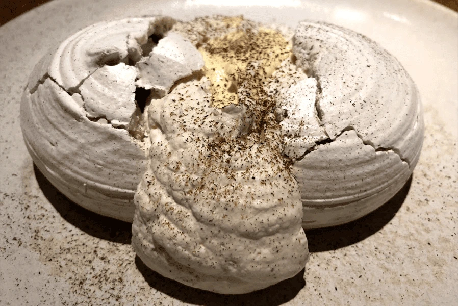 Postre de merengue de totomoxtle